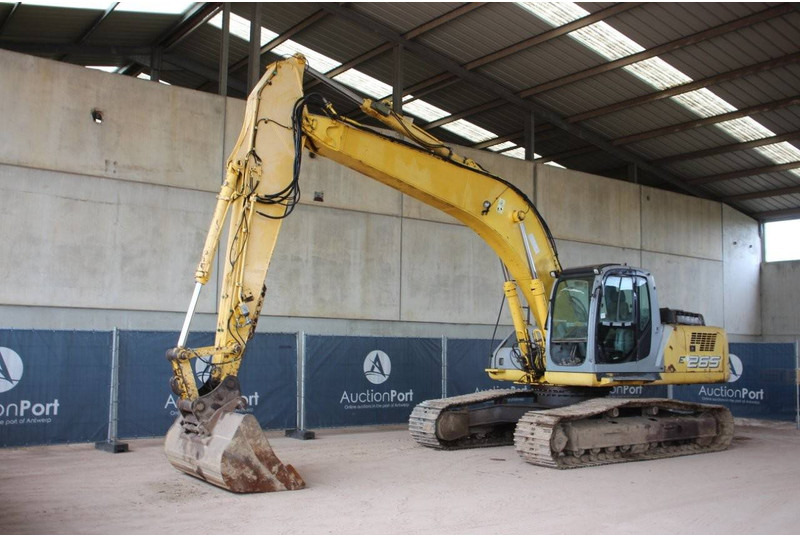 Escavadora de rastos New Holland E265: foto 8