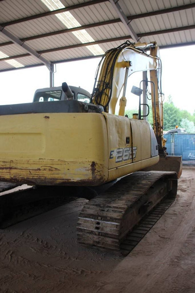 New Holland E265 - Escavadora de rastos: foto 5 New Holland E265 - Escavadora de rastos: foto 5