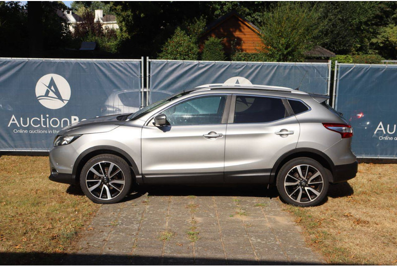 Nissan QASHQAI - SUV: foto 2 Nissan QASHQAI - SUV: foto 2
