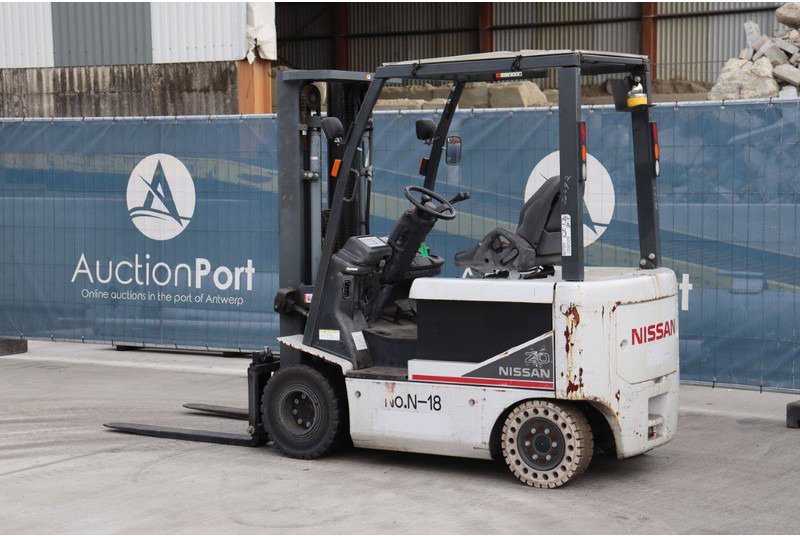 Nissan T1B2 - Empilhadeira elétrica: foto 3 Nissan T1B2 - Empilhadeira elétrica: foto 3