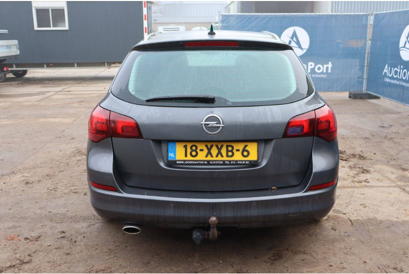 Opel Astra Sports Tourer - Automóvel: foto 5 Opel Astra Sports Tourer - Automóvel: foto 5