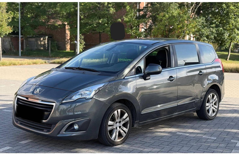 Peugeot 5008 (I - phase 2) 2.0 HDi - Sedan: foto 1 Peugeot 5008 (I - phase 2) 2.0 HDi - Sedan: foto 1