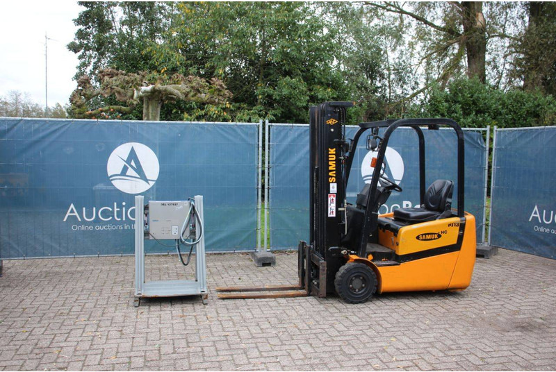 Samuk HJ13 - Empilhadeira elétrica: foto 1 Samuk HJ13 - Empilhadeira elétrica: foto 1