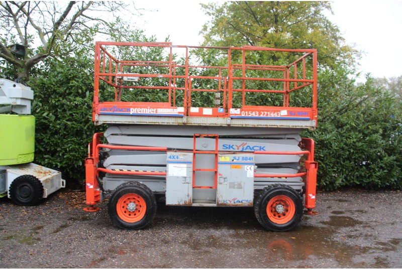 Skyjack SJ 8841 - Plataforma de Tijera/ Plataforma de tesoura: foto 2 Skyjack SJ 8841 - Plataforma de Tijera/ Plataforma de tesoura: foto 2