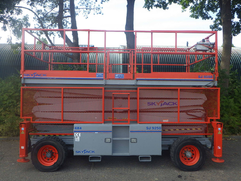 Skyjack SJ9250RT - Plataforma de Tijera/ Plataforma de tesoura: foto 1 Skyjack SJ9250RT - Plataforma de Tijera/ Plataforma de tesoura: foto 1