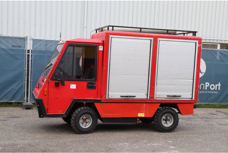 Spijkstaal 1220 - Trator: foto 1 Spijkstaal 1220 - Trator: foto 1