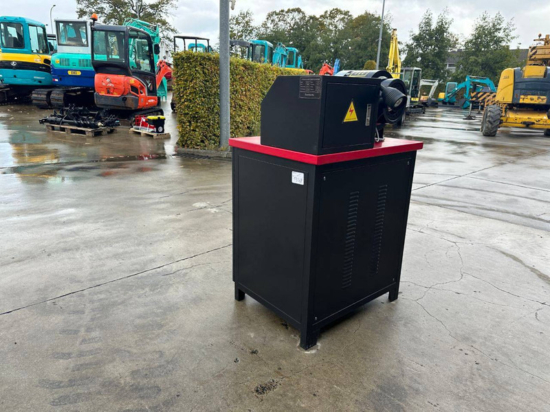 Stahlwerk SW-51 - Bateria automotiva: foto 5 Stahlwerk SW-51 - Bateria automotiva: foto 5