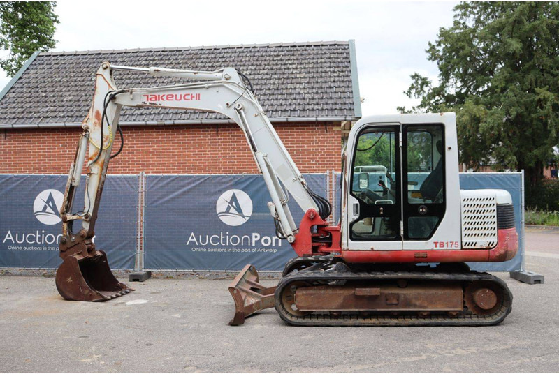 Takeuchi TB175 - Mini escavadeira: foto 2 Takeuchi TB175 - Mini escavadeira: foto 2