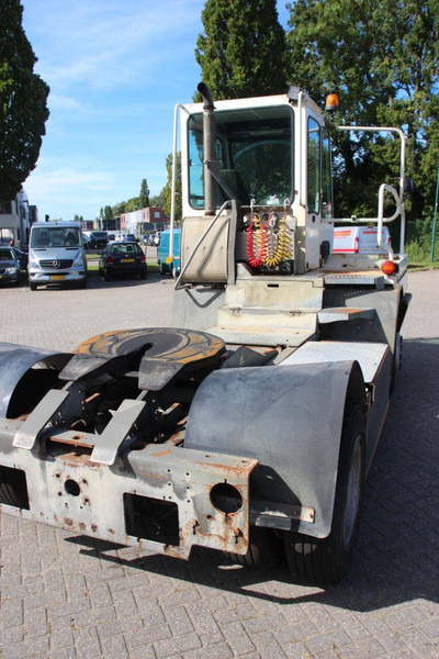 Terberg YT222 - Tractor de terminal: foto 5 Terberg YT222 - Tractor de terminal: foto 5
