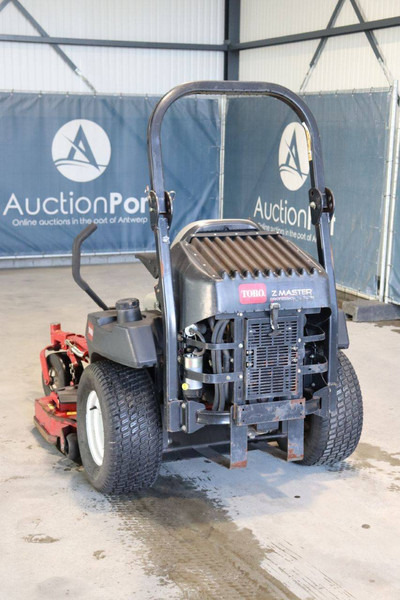 Toro Z Master Professional 7000 series - Cortador de grama: foto 4 Toro Z Master Professional 7000 series - Cortador de grama: foto 4