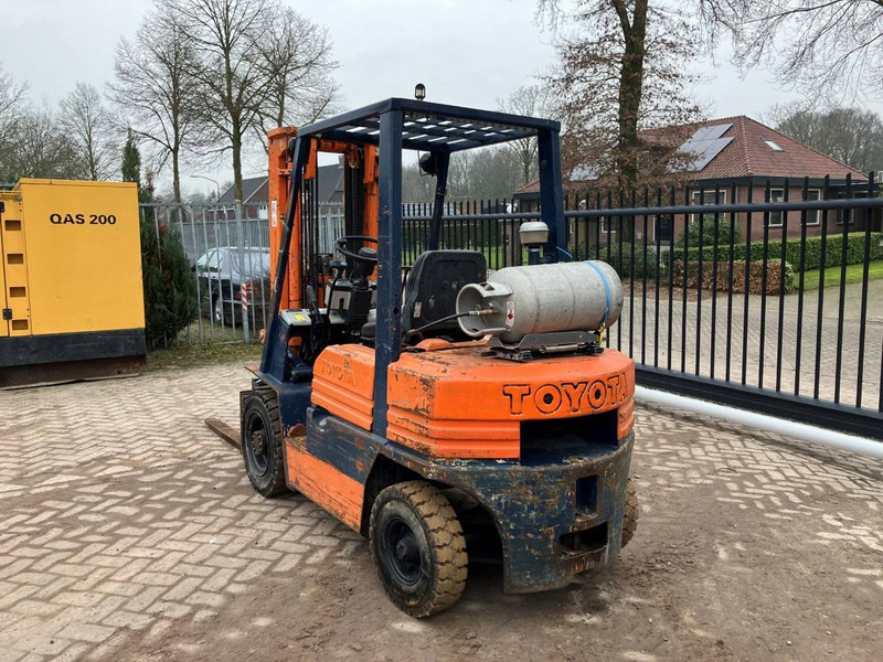 Toyota 42-5FGF 25 - Empilhadeira a gás: foto 4 Toyota 42-5FGF 25 - Empilhadeira a gás: foto 4