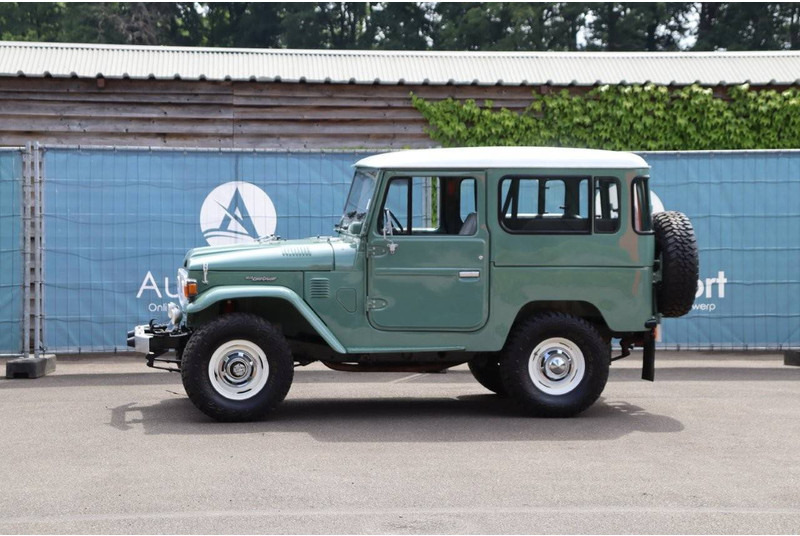 Toyota Land Cruiser FJ40 - Automóvel: foto 1 Toyota Land Cruiser FJ40 - Automóvel: foto 1