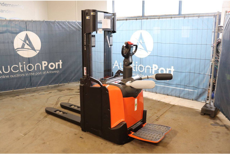 Toyota SPE120L - Stacker: foto 3 Toyota SPE120L - Stacker: foto 3