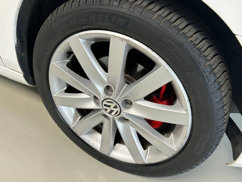 Volkswagen GOLF 1.6 TDI HIGHLINE - Sedan: foto 5 Volkswagen GOLF 1.6 TDI HIGHLINE - Sedan: foto 5