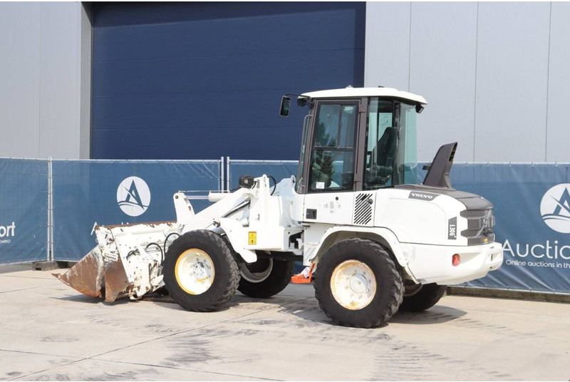 Volvo L30G - Pá carregadora de rodas: foto 3 Volvo L30G - Pá carregadora de rodas: foto 3