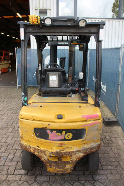 Yale ERP35VL E2645 - Empilhadeira elétrica: foto 4 Yale ERP35VL E2645 - Empilhadeira elétrica: foto 4