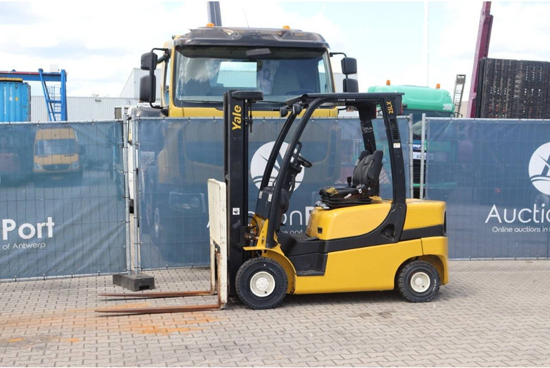 Yale GDP25LX E2200 - Empilhadeira a diesel: foto 1 Yale GDP25LX E2200 - Empilhadeira a diesel: foto 1