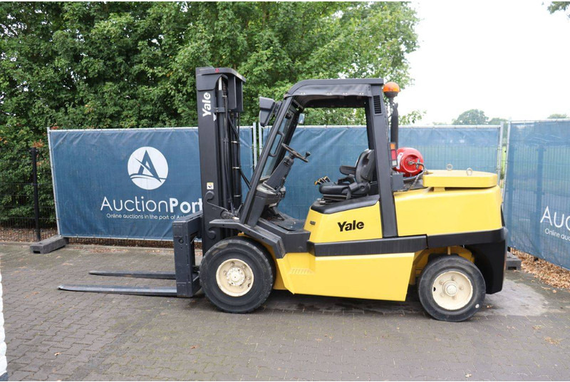 Yale GLP55MJ - Empilhadeira a gás: foto 1 Yale GLP55MJ - Empilhadeira a gás: foto 1