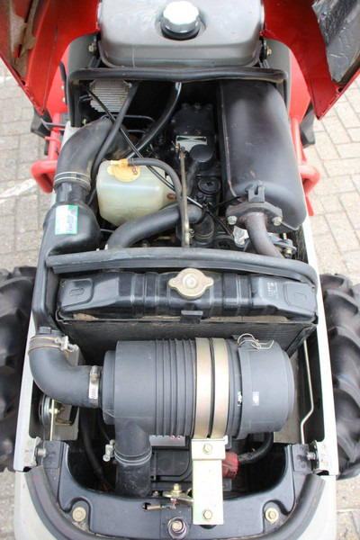 Trator Yanmar F-200: foto 11
