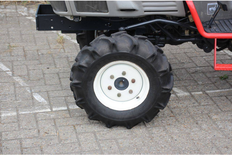 Trator Yanmar F-200: foto 14