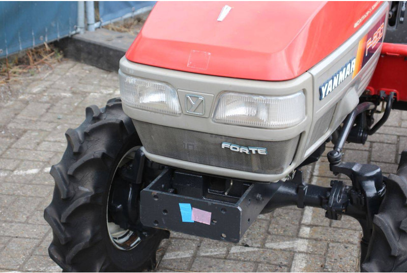 Trator Yanmar F-200: foto 9