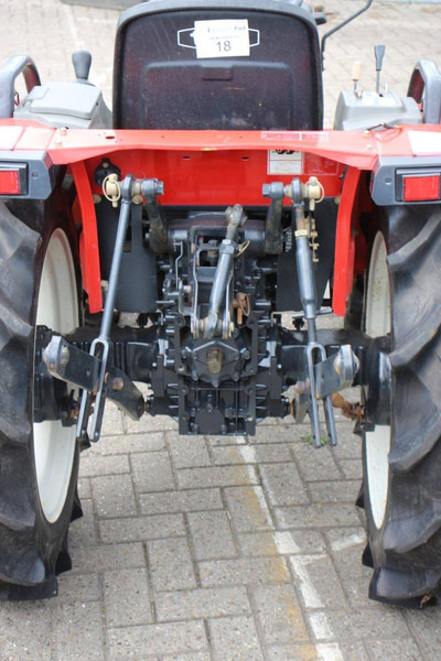 Trator Yanmar F-200: foto 18