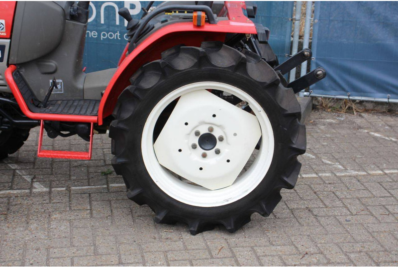 Trator Yanmar F-200: foto 15