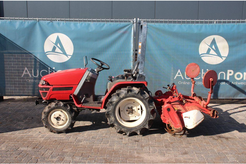 Yanmar KE-50 - Trator: foto 2 Yanmar KE-50 - Trator: foto 2