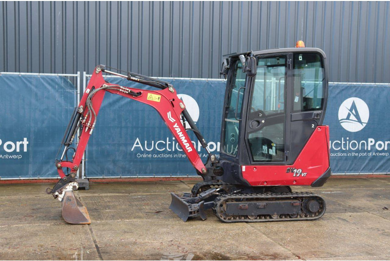 Yanmar SV19VT - Mini escavadeira: foto 1 Yanmar SV19VT - Mini escavadeira: foto 1