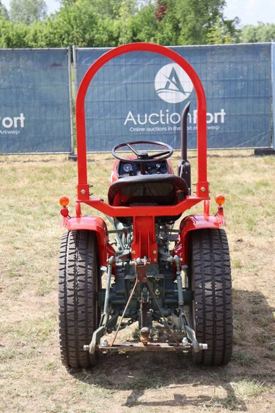 Yanmar YM1510D - Trator: foto 5 Yanmar YM1510D - Trator: foto 5