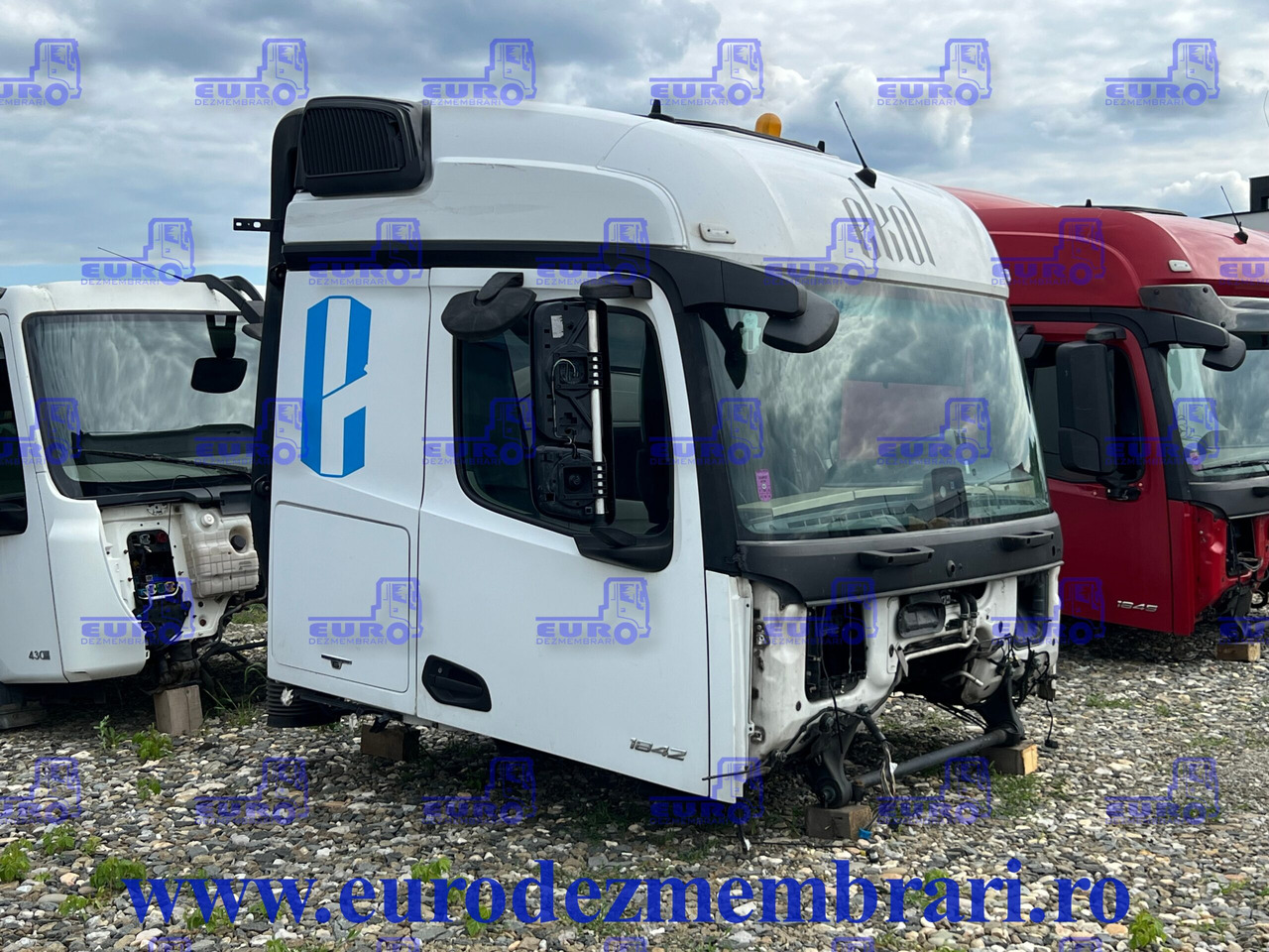 CABINA STREAMSPACE 2.5 MERCEDES ACTROS MP4 - Cabine por Camião: foto 3 CABINA STREAMSPACE 2.5 MERCEDES ACTROS MP4 - Cabine por Camião: foto 3