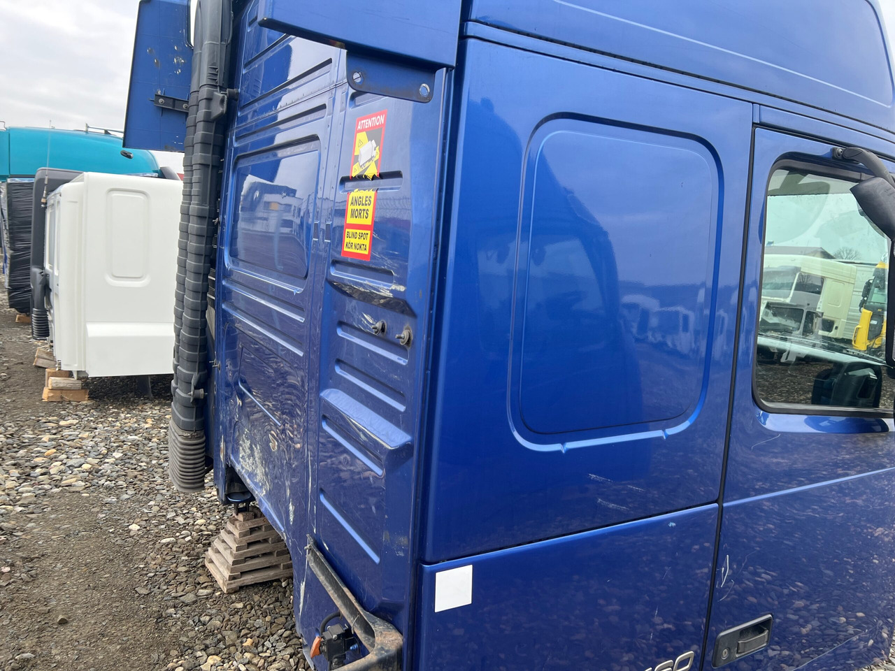 CABINA VOLVO FH13 GLOBETROTTER L2H2 - Cabine por Camião: foto 5 CABINA VOLVO FH13 GLOBETROTTER L2H2 - Cabine por Camião: foto 5