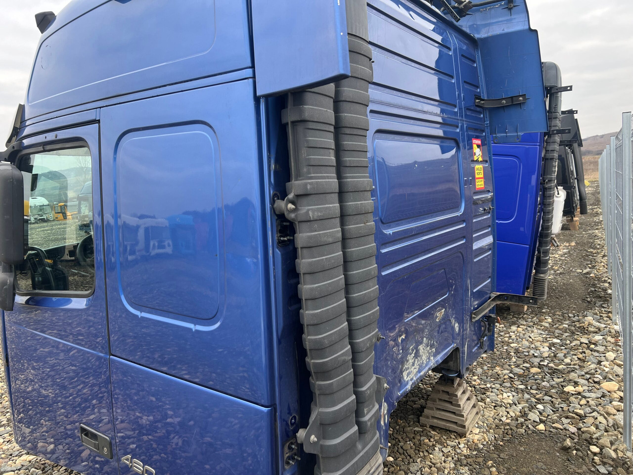 CABINA VOLVO FH13 GLOBETROTTER L2H2 - Cabine por Camião: foto 4 CABINA VOLVO FH13 GLOBETROTTER L2H2 - Cabine por Camião: foto 4