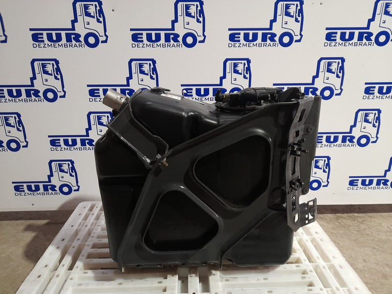 REZERVOR ADBLUE MERCEDES ACTROS MP4 A9604700815 - Tanque para AdBlue por Camião: foto 1 REZERVOR ADBLUE MERCEDES ACTROS MP4 A9604700815 - Tanque para AdBlue por Camião: foto 1