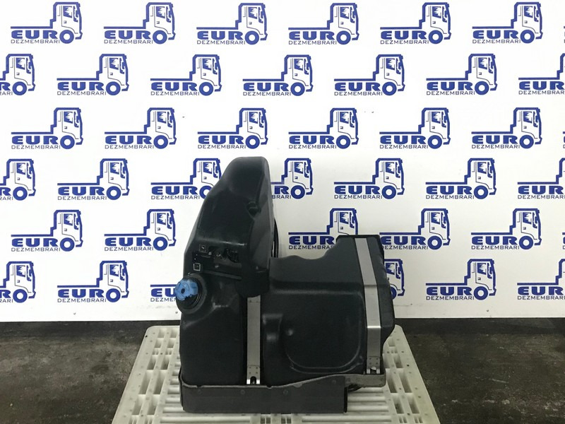 REZERVOR ADBLUE VOLVO FH4 21997751, 21732651 - Tanque para AdBlue por Camião: foto 1 REZERVOR ADBLUE VOLVO FH4 21997751, 21732651 - Tanque para AdBlue por Camião: foto 1