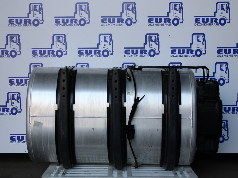 REZERVOR COMBUSTIBIL 570L + CARCASA POMPARE COMBUSTIBIL SCANIA SUPER 2710466, 3110686 - Tanque de combustível por Camião: foto 2 REZERVOR COMBUSTIBIL 570L + CARCASA POMPARE COMBUSTIBIL SCANIA SUPER 2710466, 3110686 - Tanque de combustível por Camião: foto 2