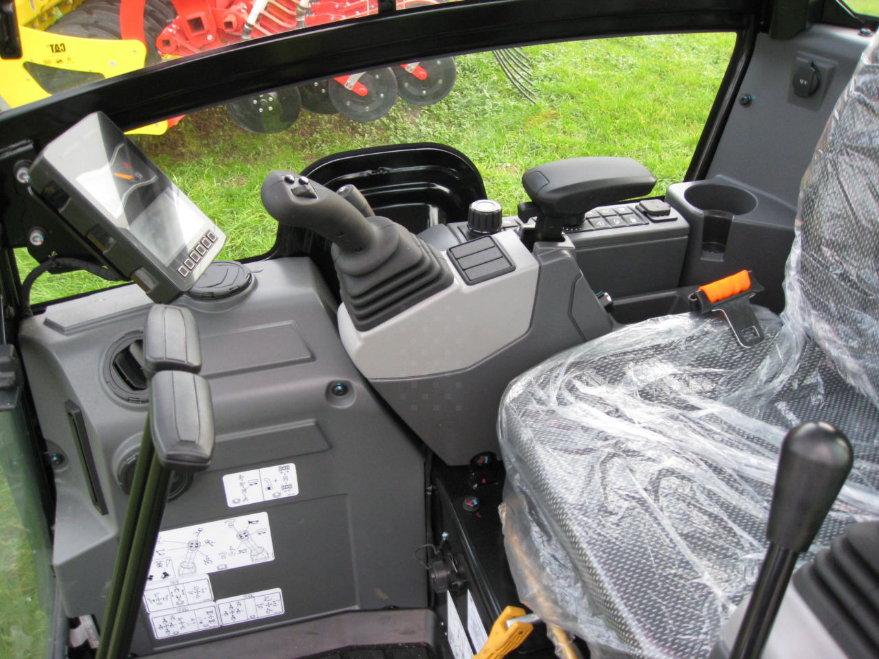 Caterpillar 301.8 - Mini escavadeira: foto 5 Caterpillar 301.8 - Mini escavadeira: foto 5