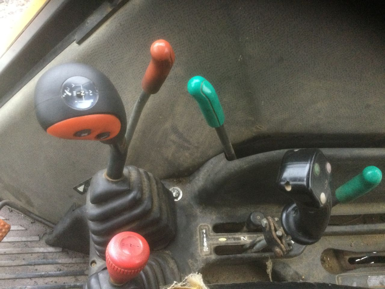 Renault CERES 355 X - Trator: foto 5 Renault CERES 355 X - Trator: foto 5