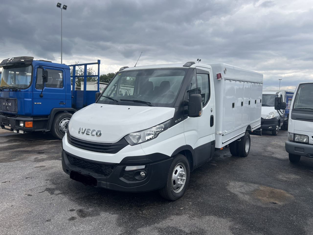 FUROGON HELADERO CON PLACAS MERCEDES Y IVECO - Carrinha frigorífica: foto 1 FUROGON HELADERO CON PLACAS MERCEDES Y IVECO - Carrinha frigorífica: foto 1