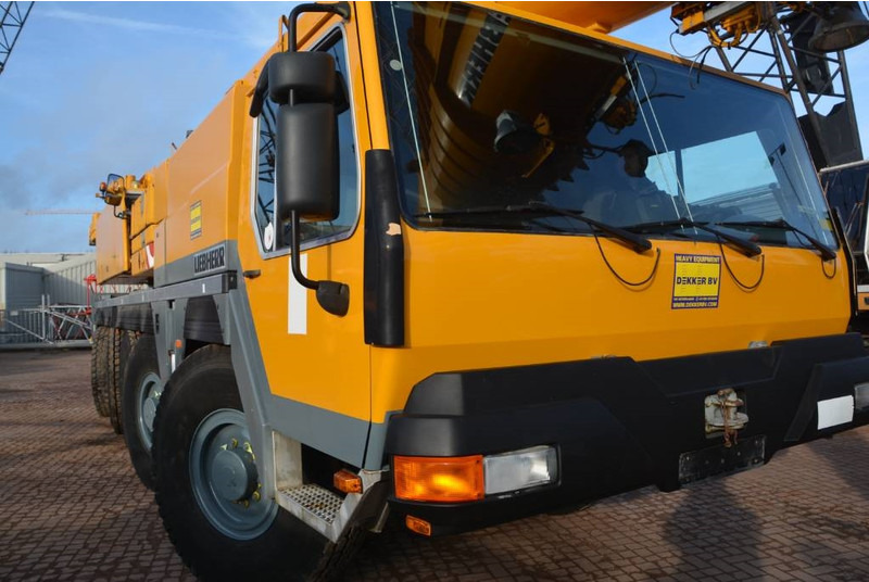 Liebherr LTM 1100-2 - Grua todo o terreno: foto 3 Liebherr LTM 1100-2 - Grua todo o terreno: foto 3