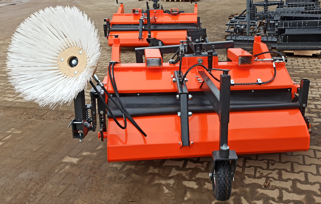 Metal-Technik Zamiatarka TOP MT 1600mm/ Sweeper / Kehrmaschine / Подметальная машина - Vassoura: foto 2 Metal-Technik Zamiatarka TOP MT 1600mm/ Sweeper / Kehrmaschine / Подметальная машина - Vassoura: foto 2