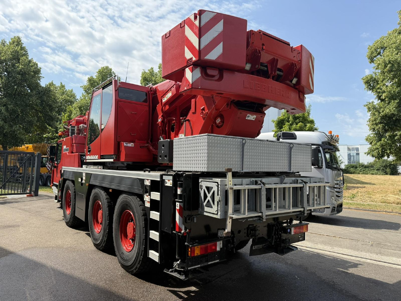 Liebherr LTM 1050-3.1 (20 - 084 132) - Grua móvel: foto 4 Liebherr LTM 1050-3.1 (20 - 084 132) - Grua móvel: foto 4
