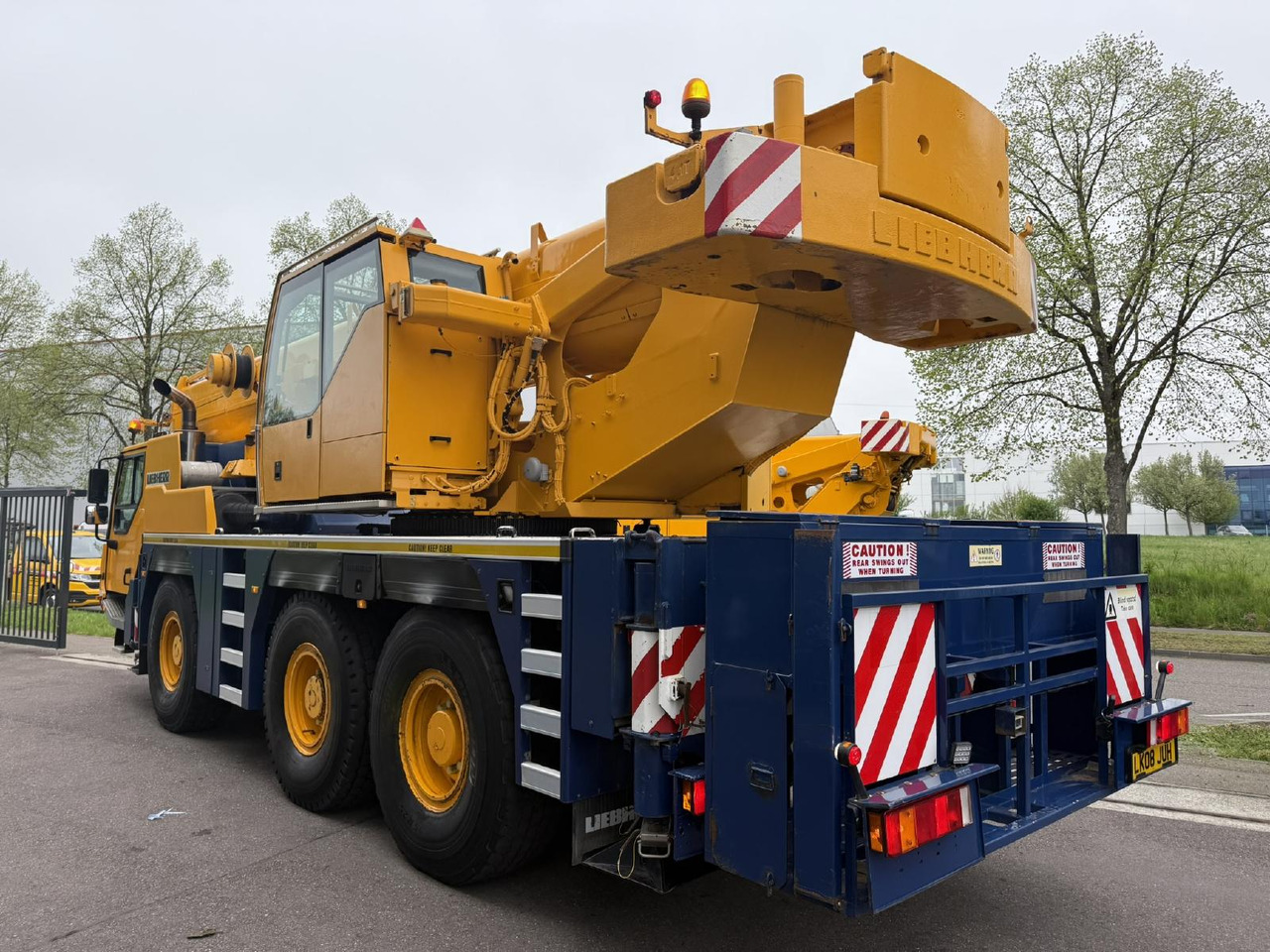 Liebherr LTM 1055-3.2 (08 - 084 745) | 6 x 6 - Grua móvel: foto 3 Liebherr LTM 1055-3.2 (08 - 084 745) | 6 x 6 - Grua móvel: foto 3