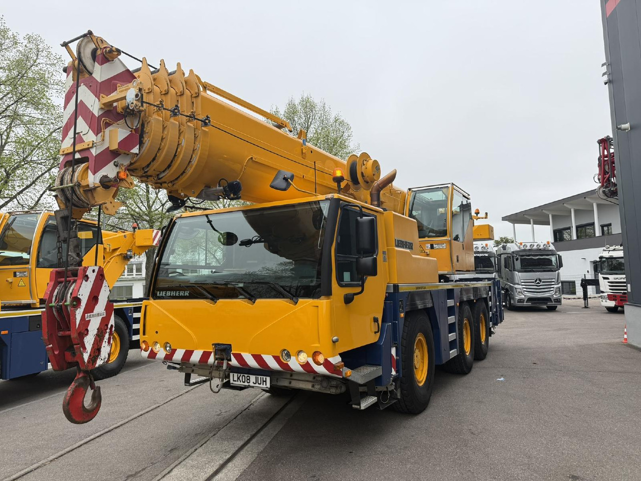 Liebherr LTM 1055-3.2 (08 - 084 745) | 6 x 6 - Grua móvel: foto 2 Liebherr LTM 1055-3.2 (08 - 084 745) | 6 x 6 - Grua móvel: foto 2