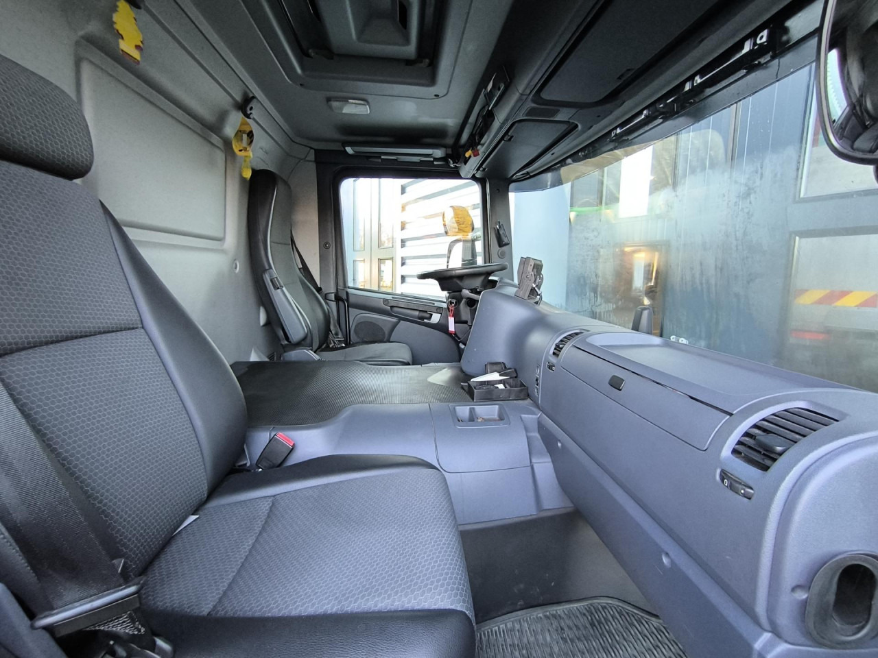 Leasing de SCANIA P 250 DB4x2MLB SCANIA P 250 DB4x2MLB: foto 13