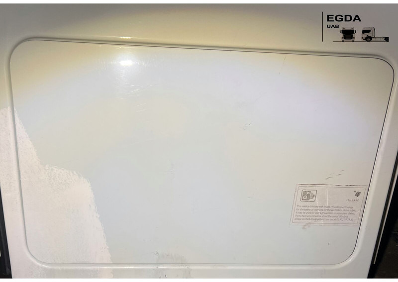 Iveco left side - Cabine e interior: foto 1 Iveco left side - Cabine e interior: foto 1