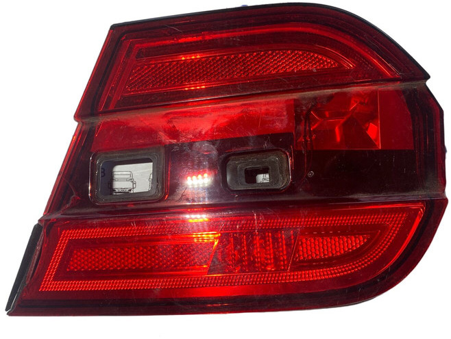 Jaguar XF250 - Farol traseiros: foto 1 Jaguar XF250 - Farol traseiros: foto 1