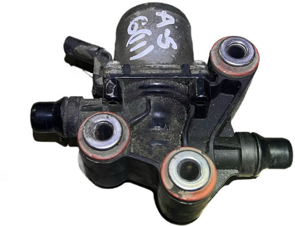 Mercedes-Benz - Sistema de escape: foto 2 Mercedes-Benz - Sistema de escape: foto 2