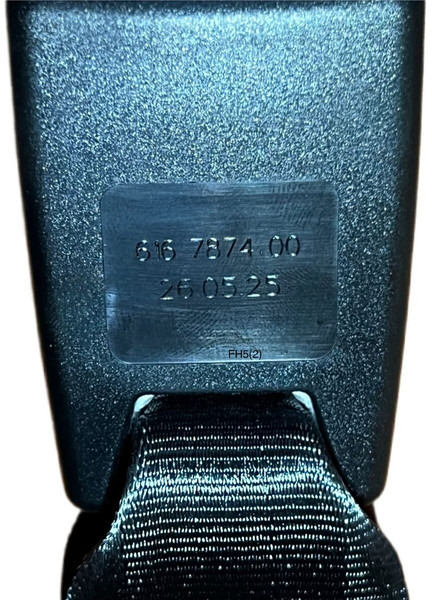 Volvo FH5/Aero - Peça de reposição: foto 3 Volvo FH5/Aero - Peça de reposição: foto 3