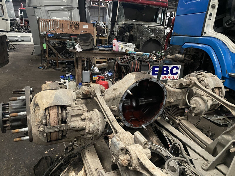 Volvo 2017 - Eixo traseiro: foto 3 Volvo 2017 - Eixo traseiro: foto 3